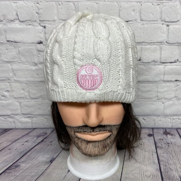 Edmonton Oilers Beanie Women Winter Hat Cap Toque White Cable Knit NHL Hockey - Picture 1 of 9